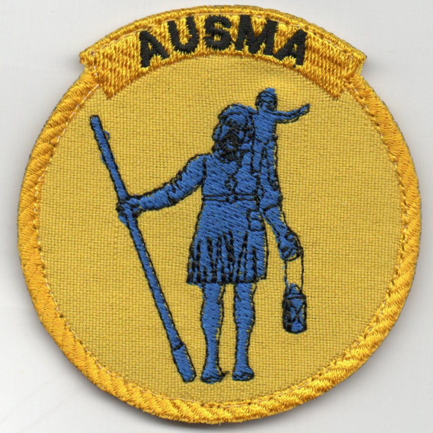 JS kuģa AUSMA emblēmas uzšuve