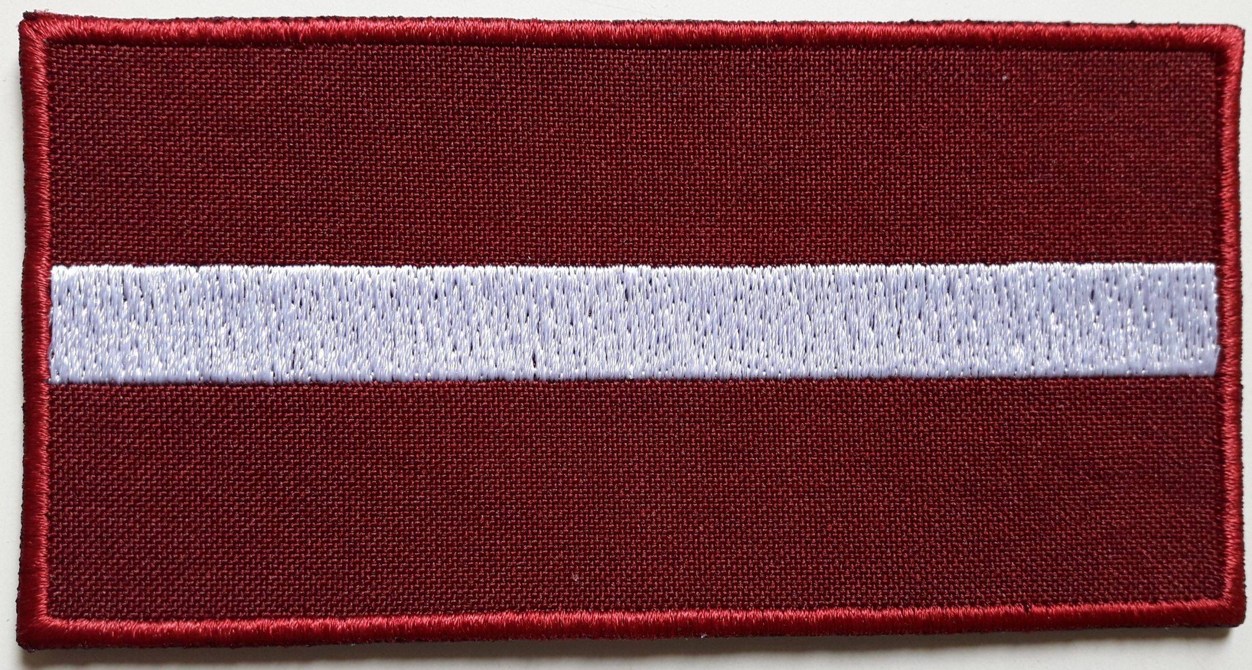 Uzšuve LATVIJAS KAROGS (ID2041)